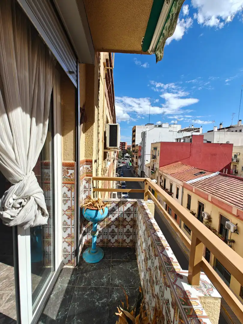 Terrasse von Wohnung zum Verkauf in Mislata mit Klimaanlage, Möbliert und Balkon