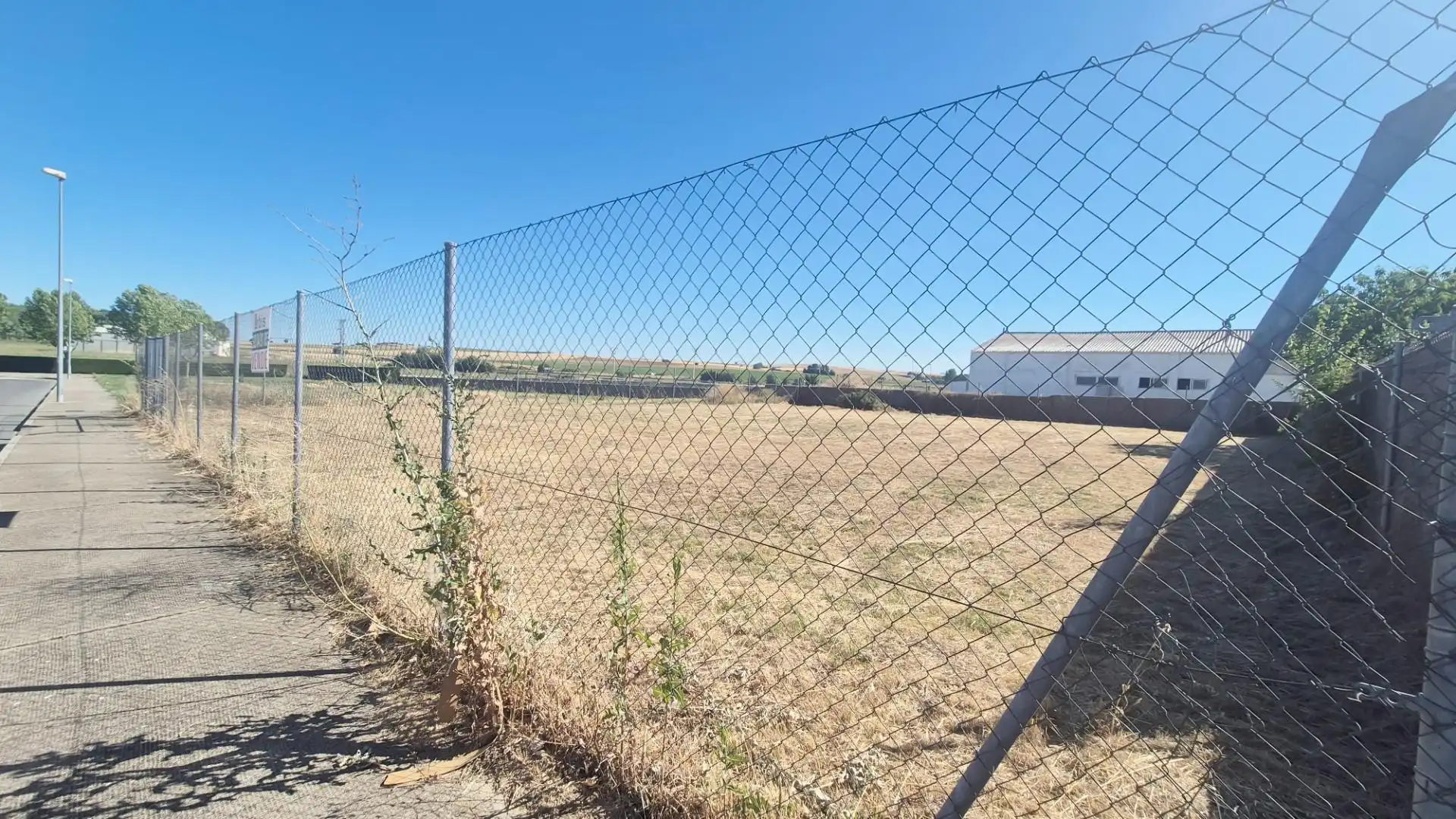 Residential land for sale in Villamayor, imagen 3