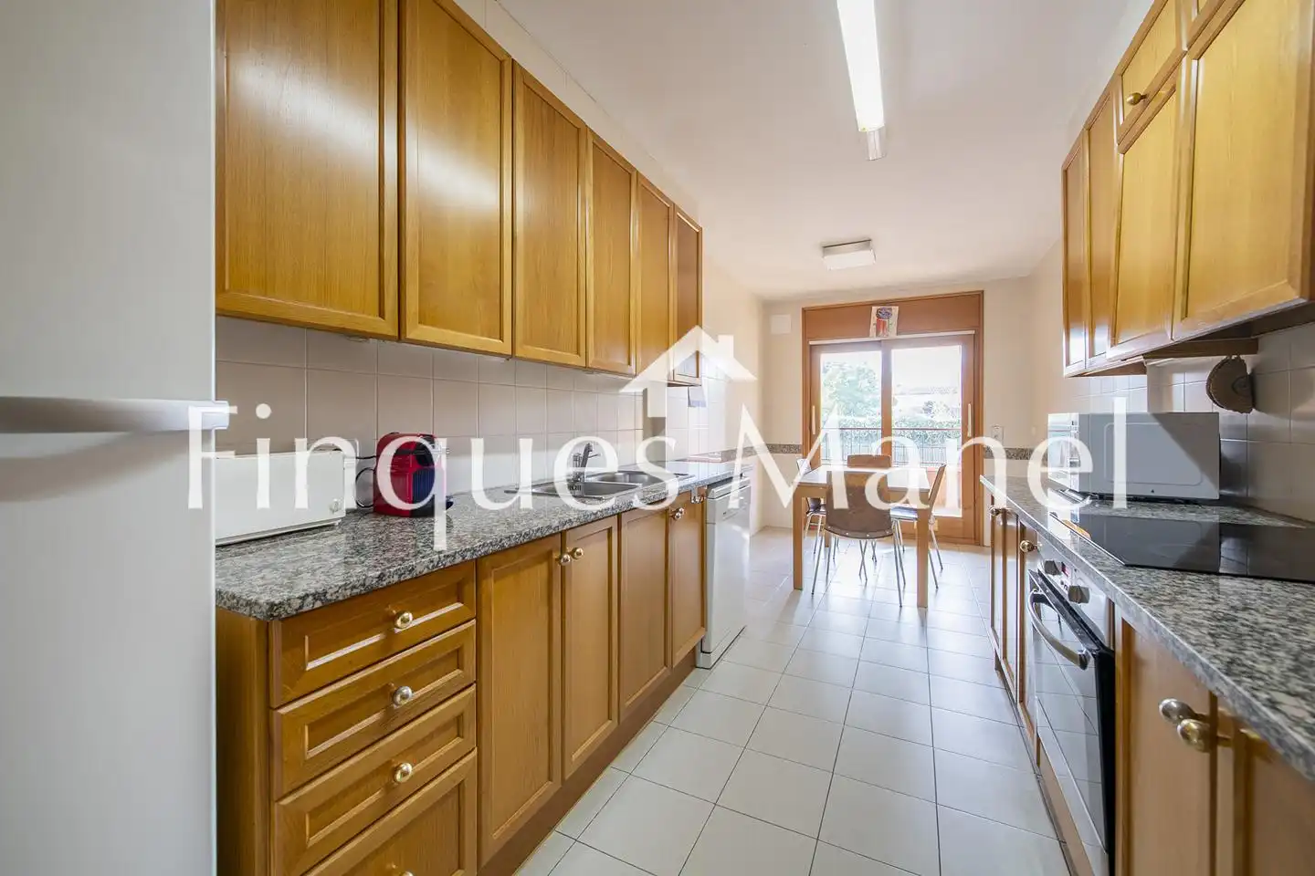 Küche von Wohnung zum Verkauf in Banyoles mit Klimaanlage und Terrasse