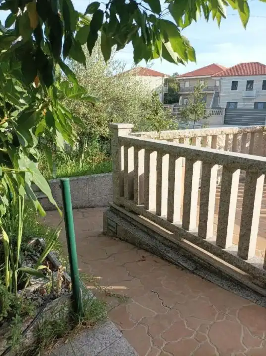 House with terrace for sale in San Cibrao das Viñas, imagen 2