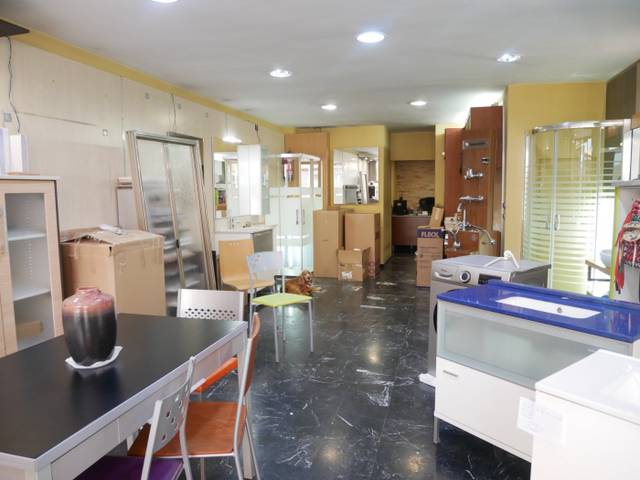 Local comercial en Alquiler en Kalero - Basozelai