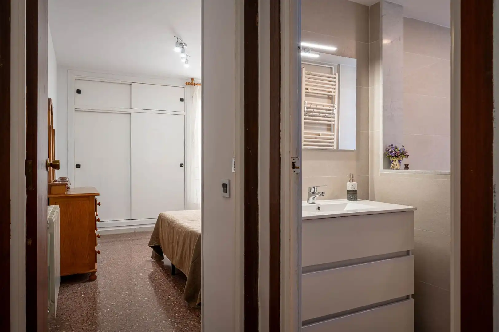Habitación de Piso en venta en Torredembarra con Calefacción, Terraza y Piscina comunitaria