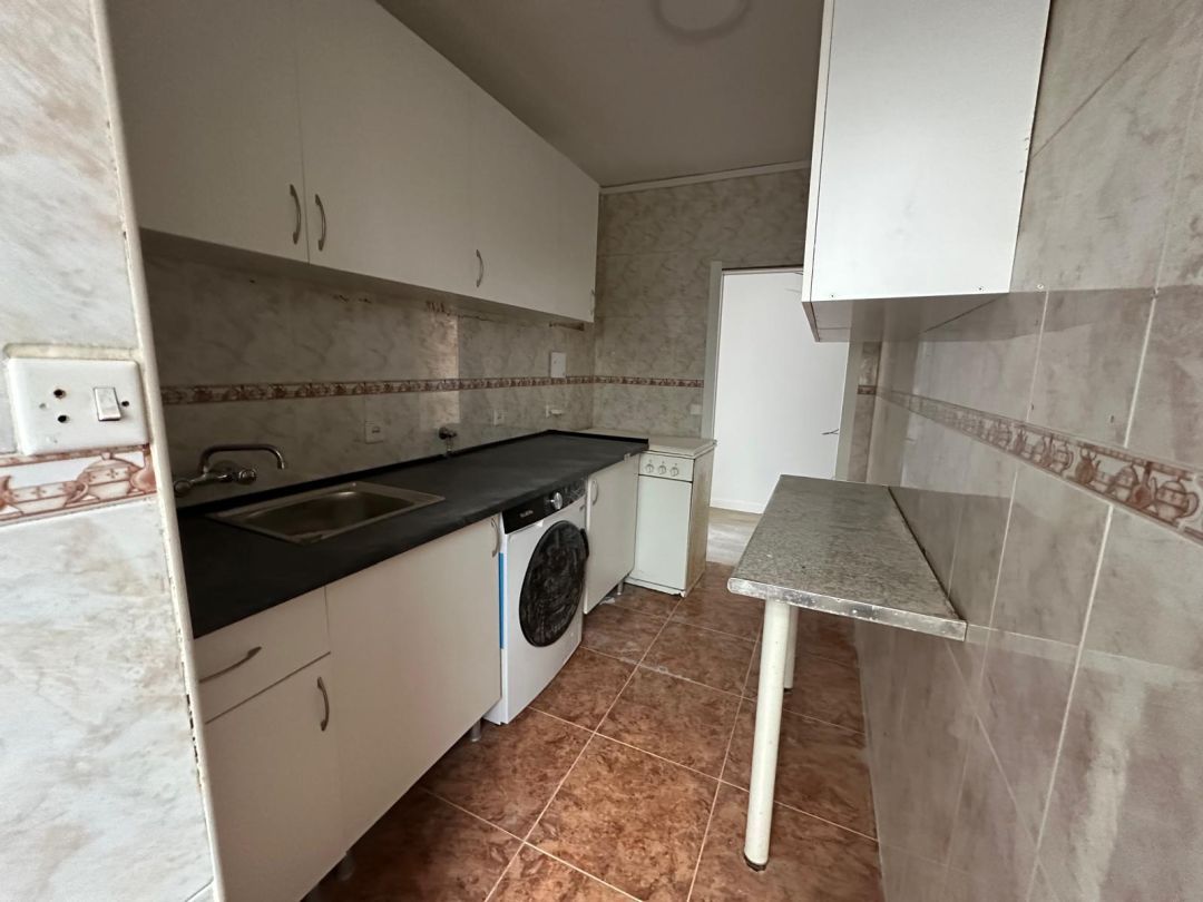 Kitchen of Flat to rent in Parla  with Heating
