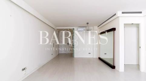 Photo 3 of Flat to rent in Almagro, Madrid