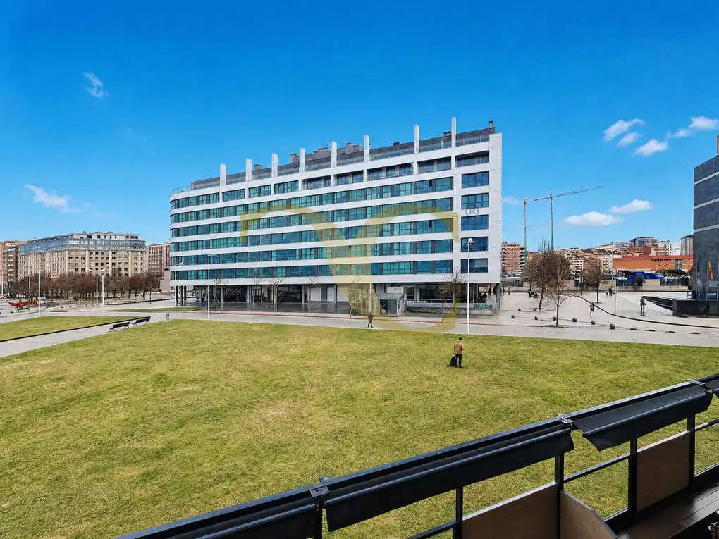 Vista exterior de Pis en venda en Gijón  amb Calefacció, Jardí privat i Terrassa
