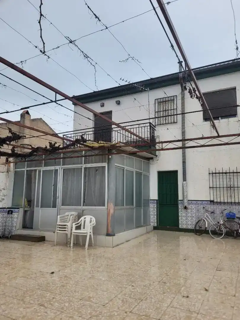 Vista exterior de Casa o xalet en venda en Fuente Vaqueros amb Balcó