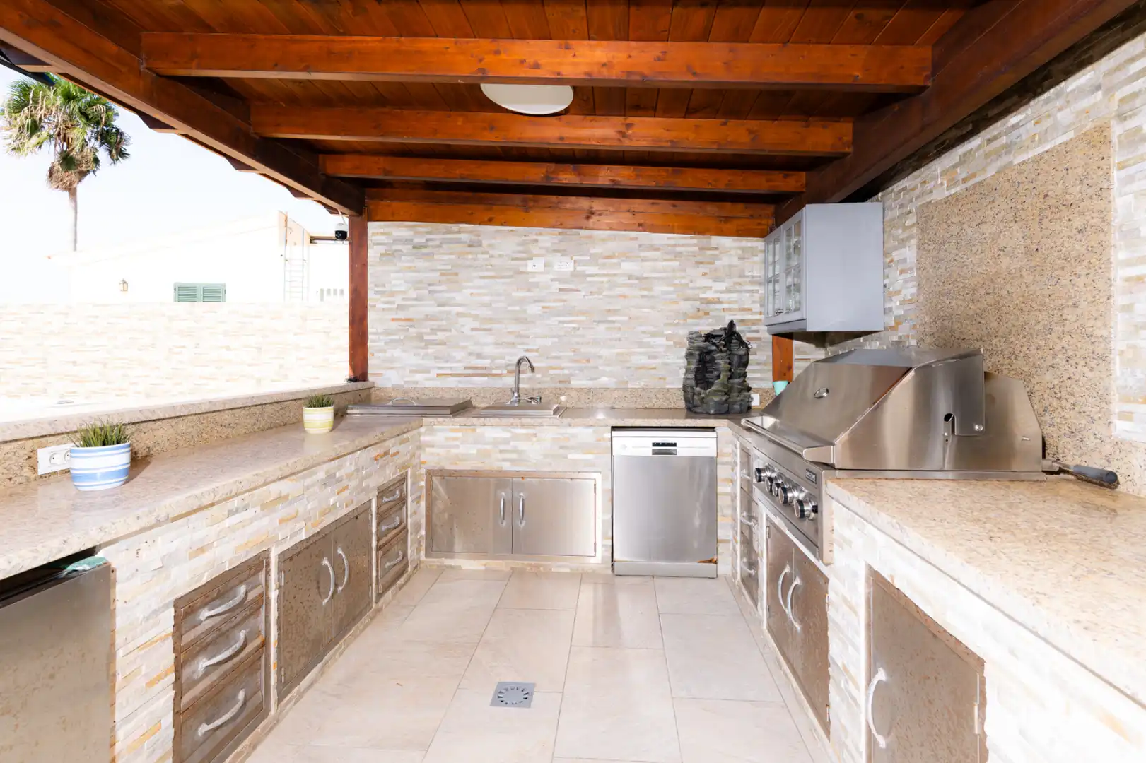 Cuina de Casa adosada en venda en San Cristóbal de la Laguna amb Aire condicionat, Jardí privat i Parquet