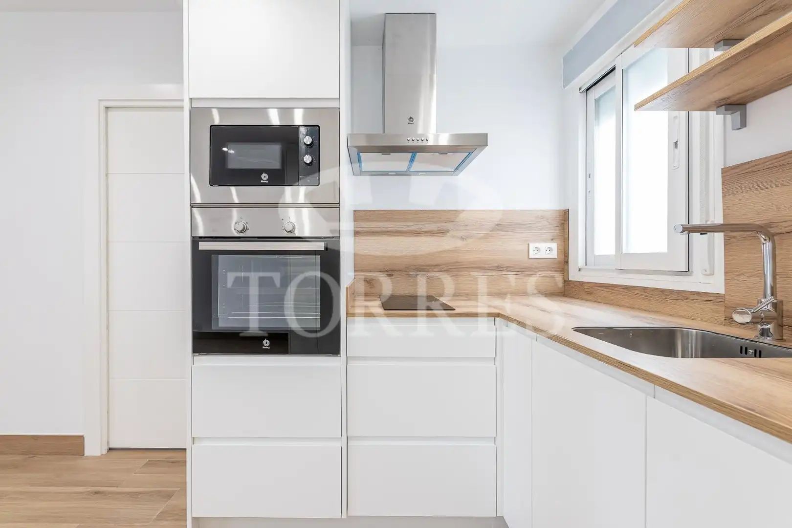 Kitchen of Flat for sale in Málaga  with Air Conditioner