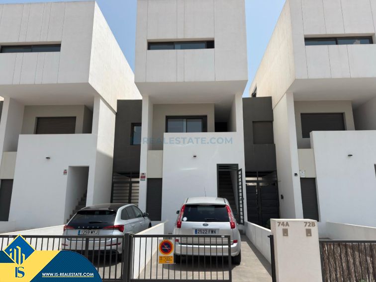 Exterior view of Attic for sale in Alicante / Alacant  with Terrace, Furnished and Community pool
