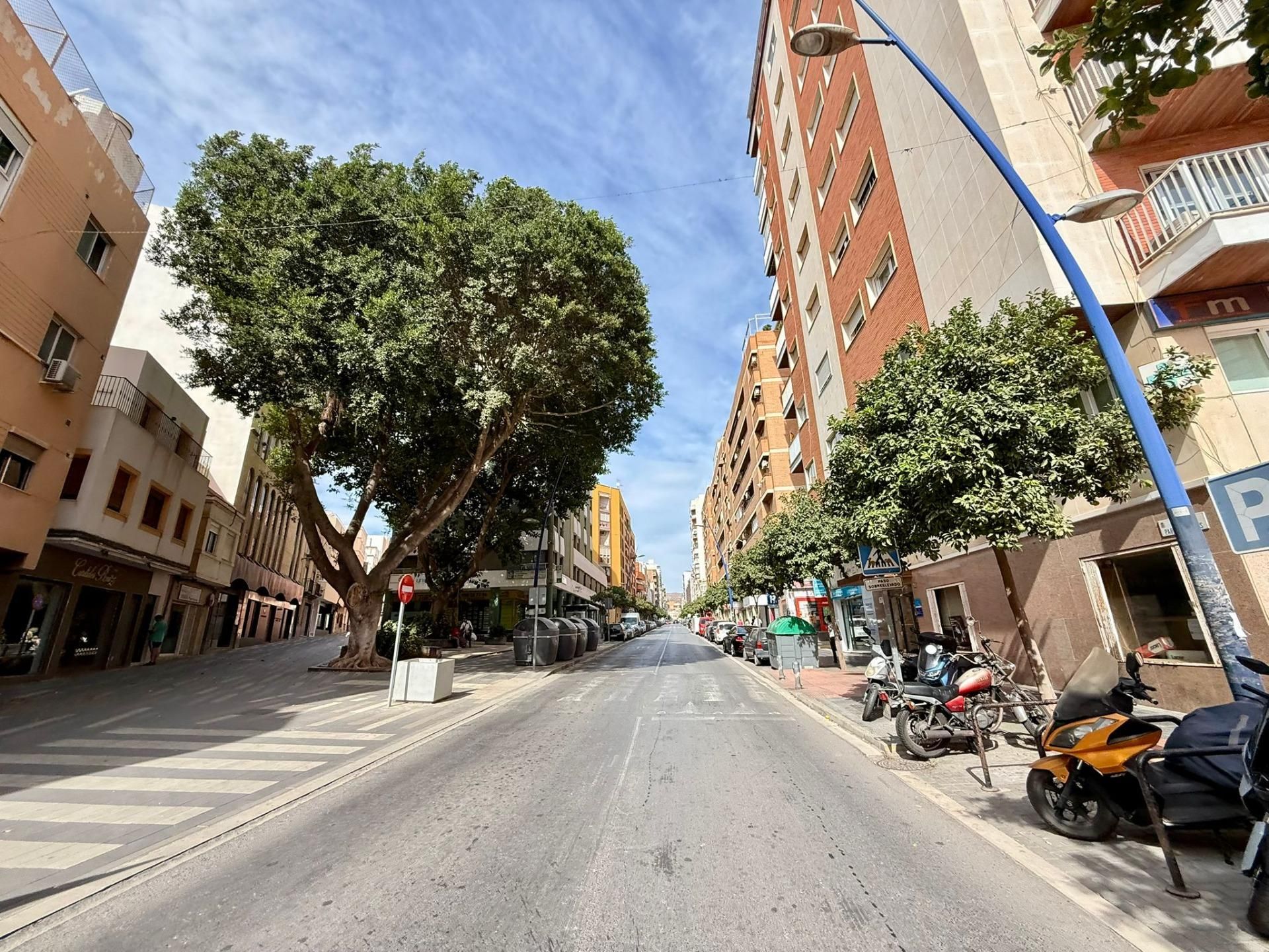 Vista exterior de Pis en venda en  Almería Capital