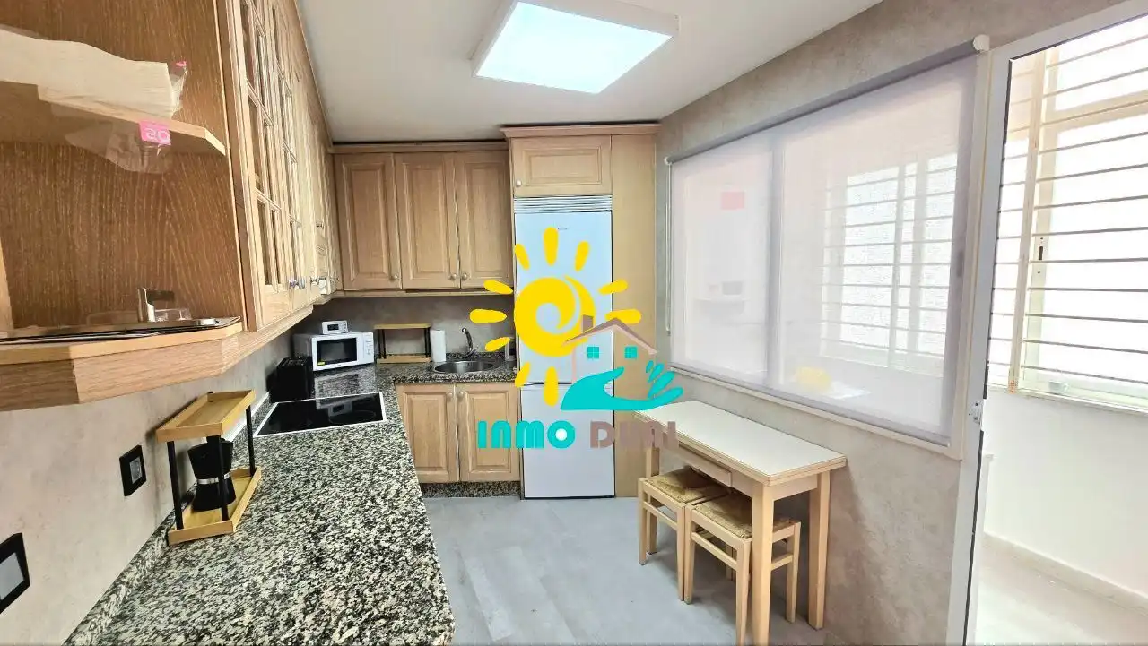 Cuina de Apartament de lloguer en Badajoz amb Aire condicionat, Calefacció i Moblat