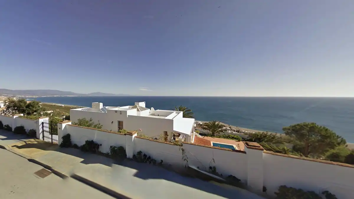 Vista exterior de Terreno en venta en Manilva