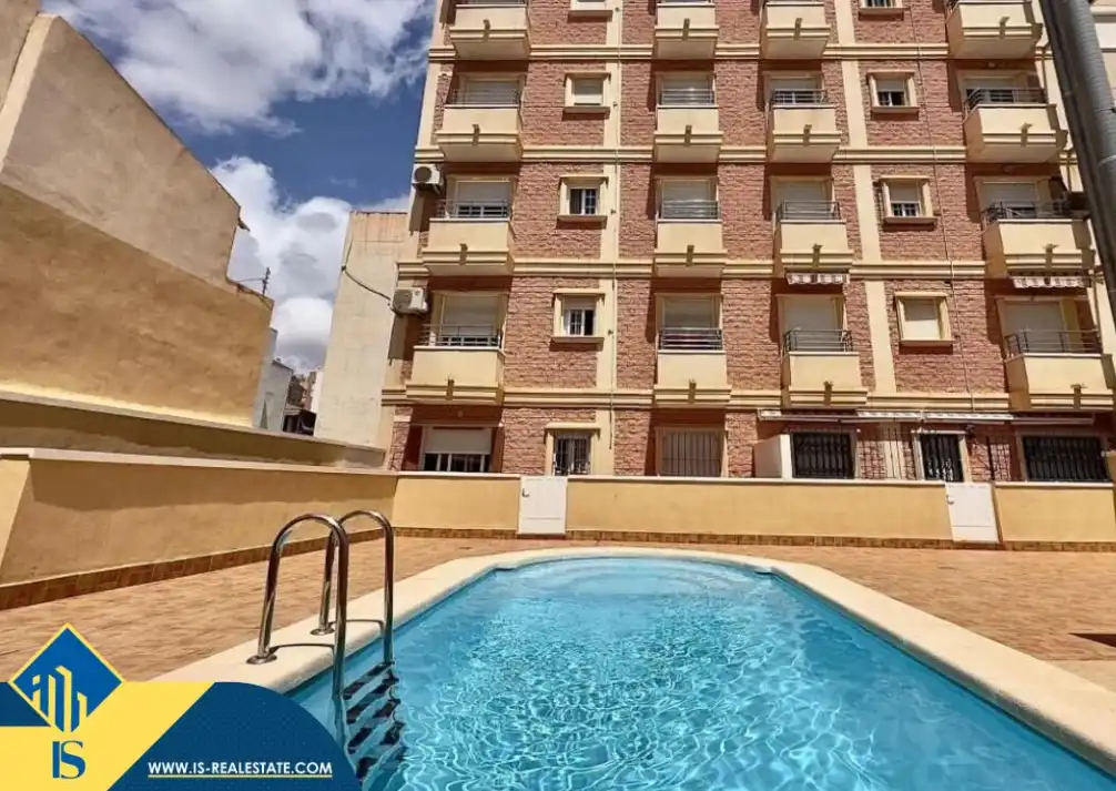 Wohnung mit Pool zum Verkauf in Playa del Cura