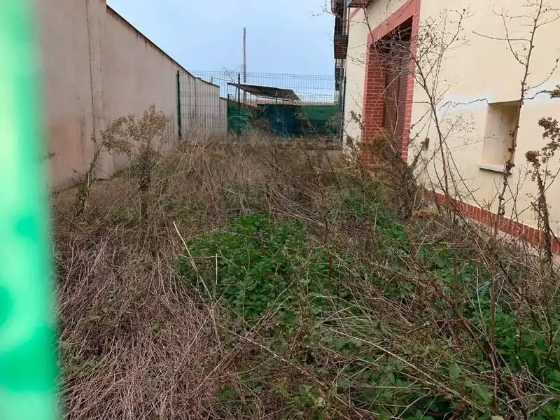 Casa adosada en venta en Villamayor de Calatrava con Calefacción, Jardín privado y Terraza