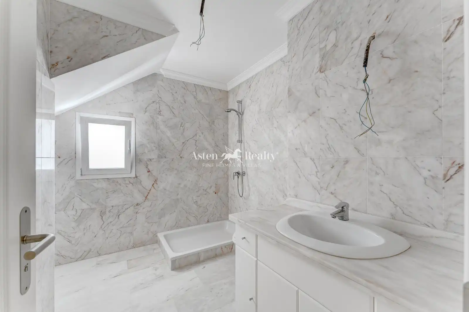 Bany de Àtic en venda en Santiago del Teide amb Aire condicionat, Terrassa i Piscina