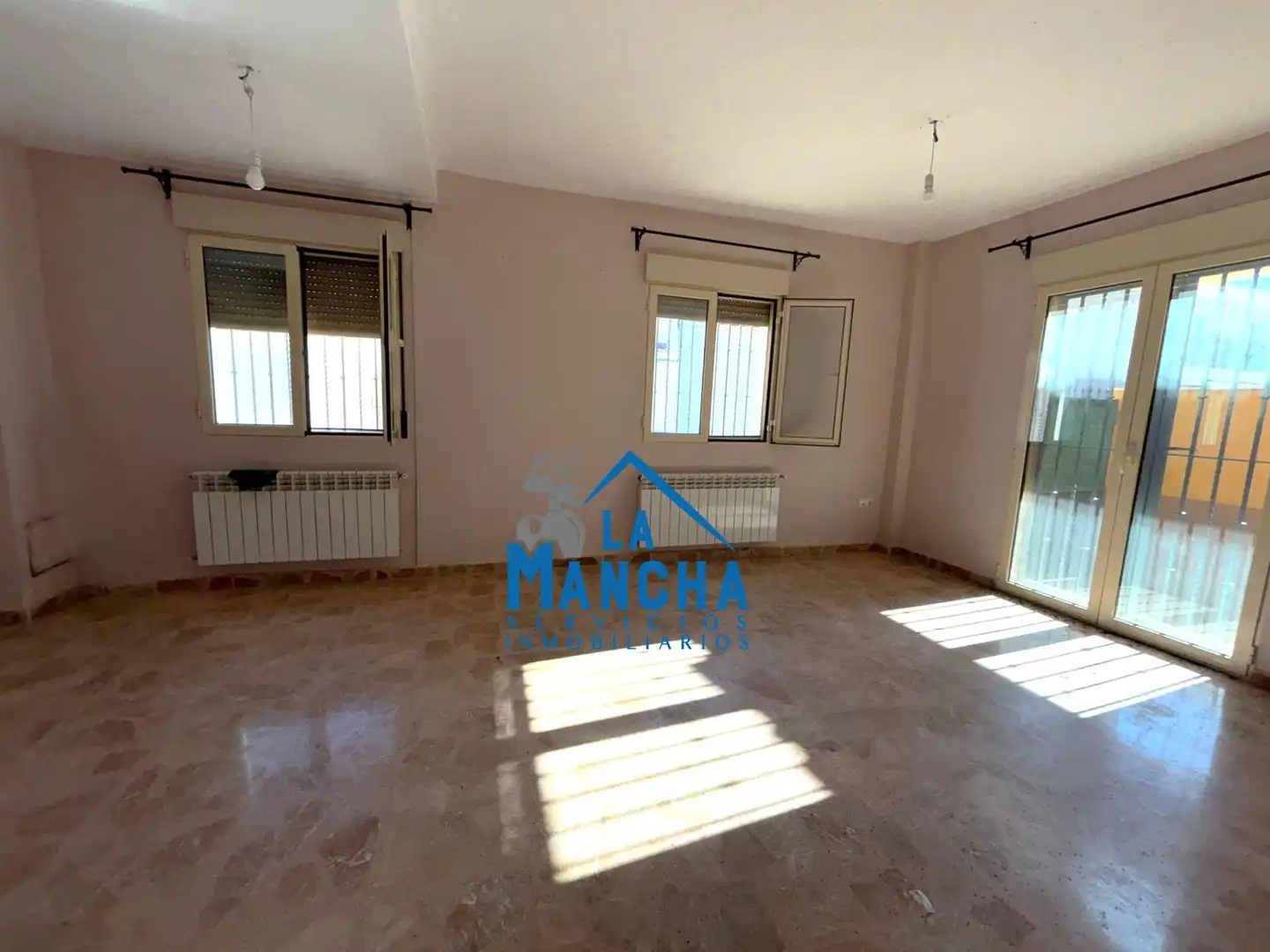 Exterior view of Detached homes for sale in Albacete  with Heating, Private garden and Terrace
