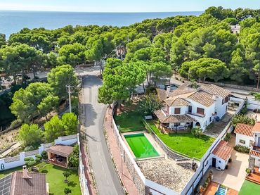 Casa en venda a Roda de Barà