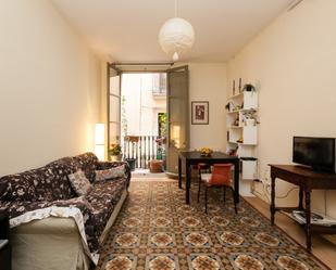 Living room of Flat to rent in  Barcelona Capital  with Air Conditioner, Heating and Balcony