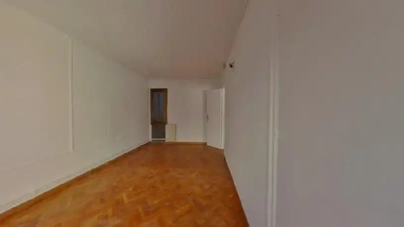 Bedroom of Flat for sale in Barcelona