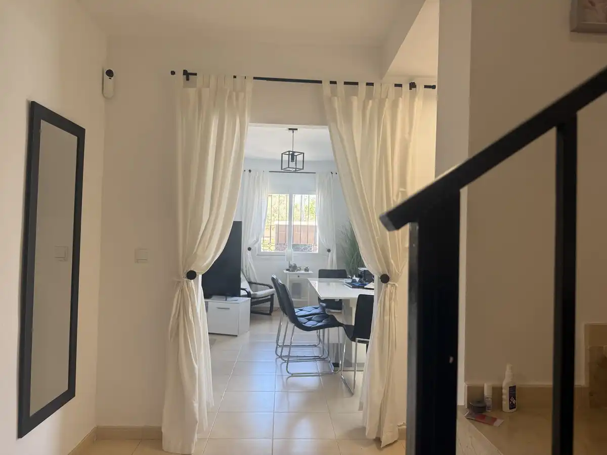 Haus oder Chalet zum Verkauf in Fuente de Piedra mit Klimaanlage, Privatgarten und Terrasse