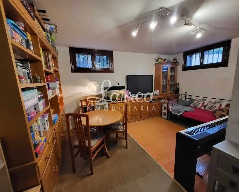 Casa o xalet en venda en Amorebieta-Etxano amb Calefacció, Jardí privat i Terrassa
