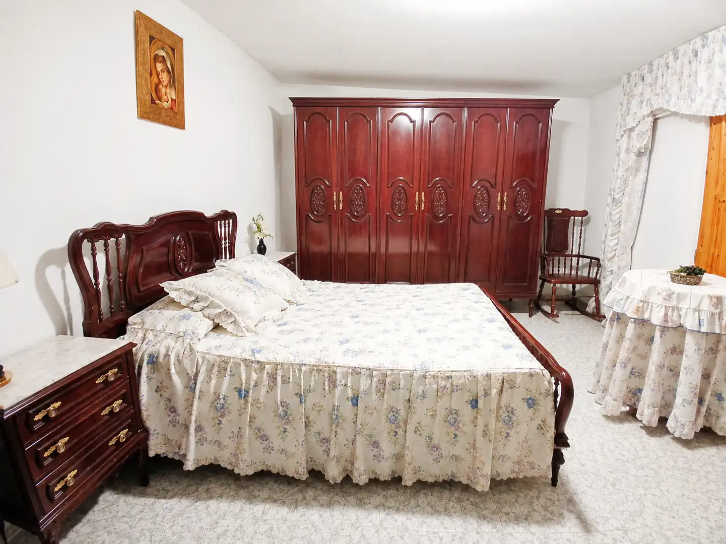 Dormitori de Finca rústica en venda en Calatorao amb Jardí privat, Terrassa i Moblat