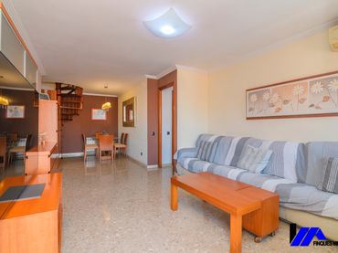 Dúplex amb balcó en venda a Passeig Maragall