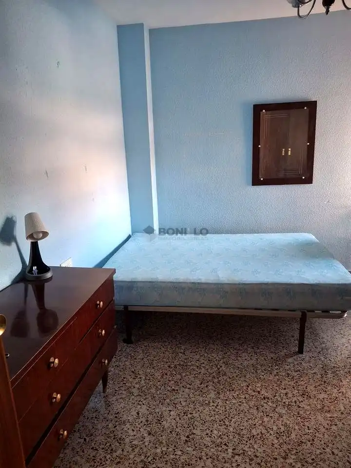 Schlafzimmer von Wohnung zur Miete in Teruel mit Möbliert