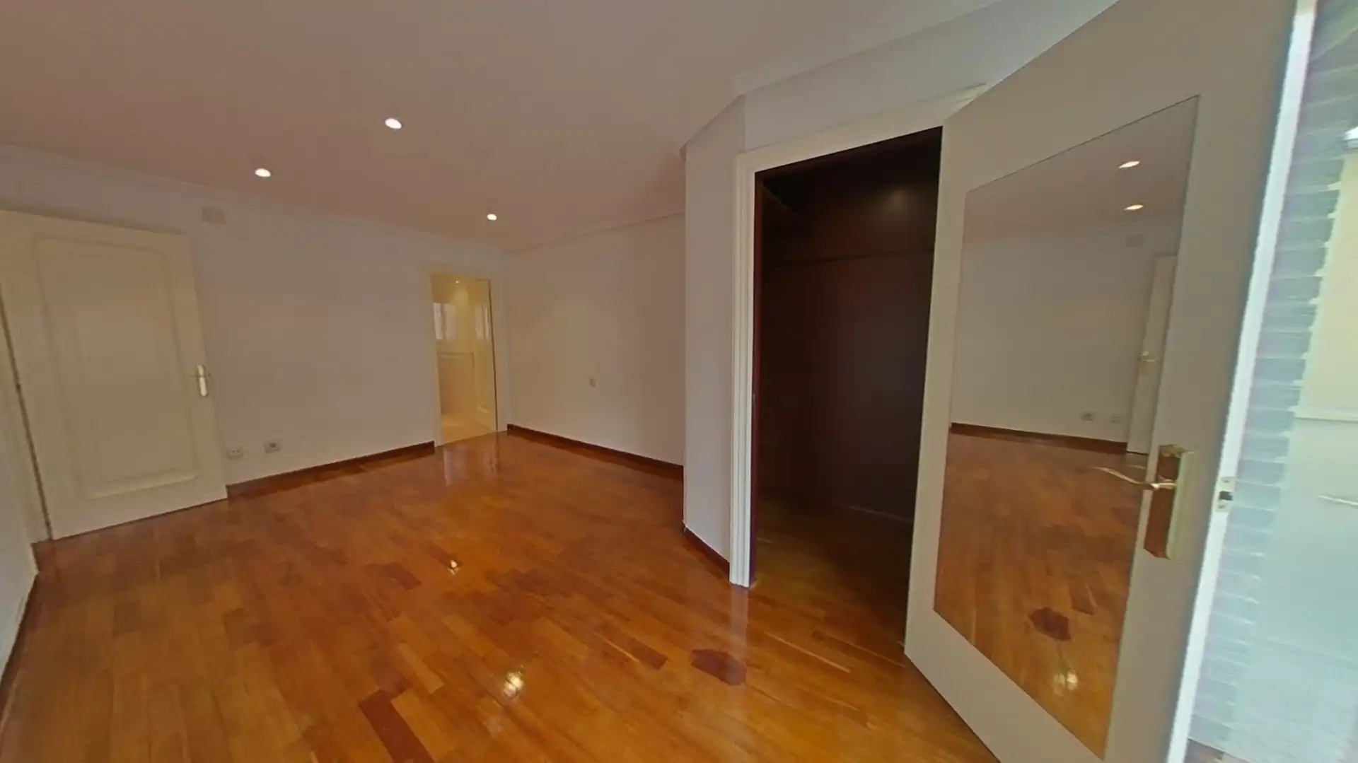 Piso con ascensor en venta en C/ Portugal, imagen 3
