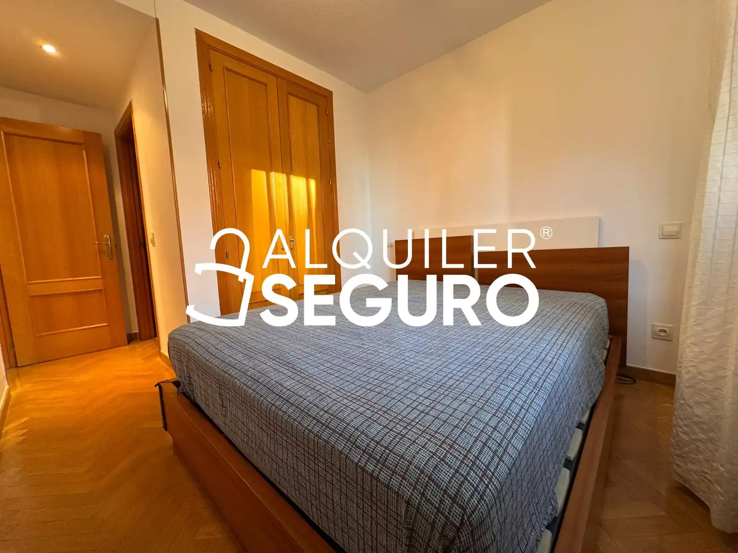 Bedroom of Flat for rent in Carabanchel