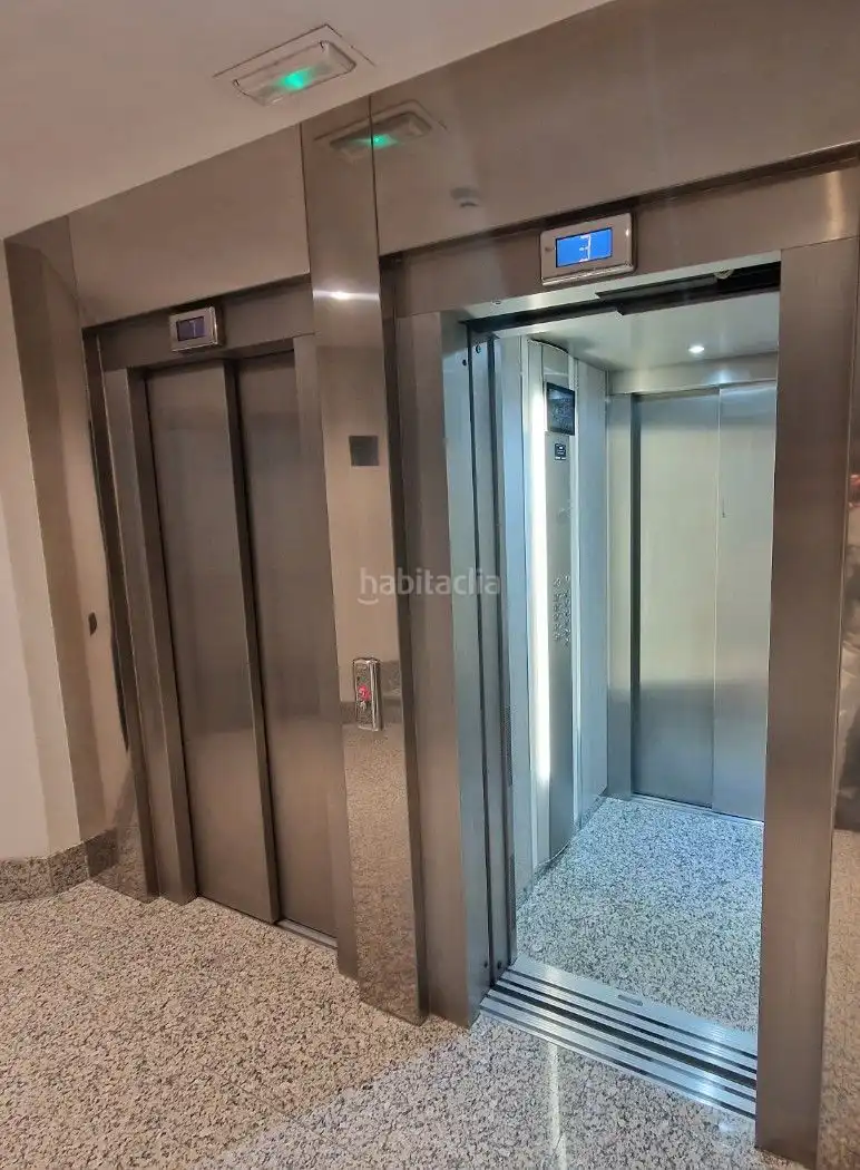 Pis amb ascensor en venda a Calle Matemático Pedrayes 26, imagen 29