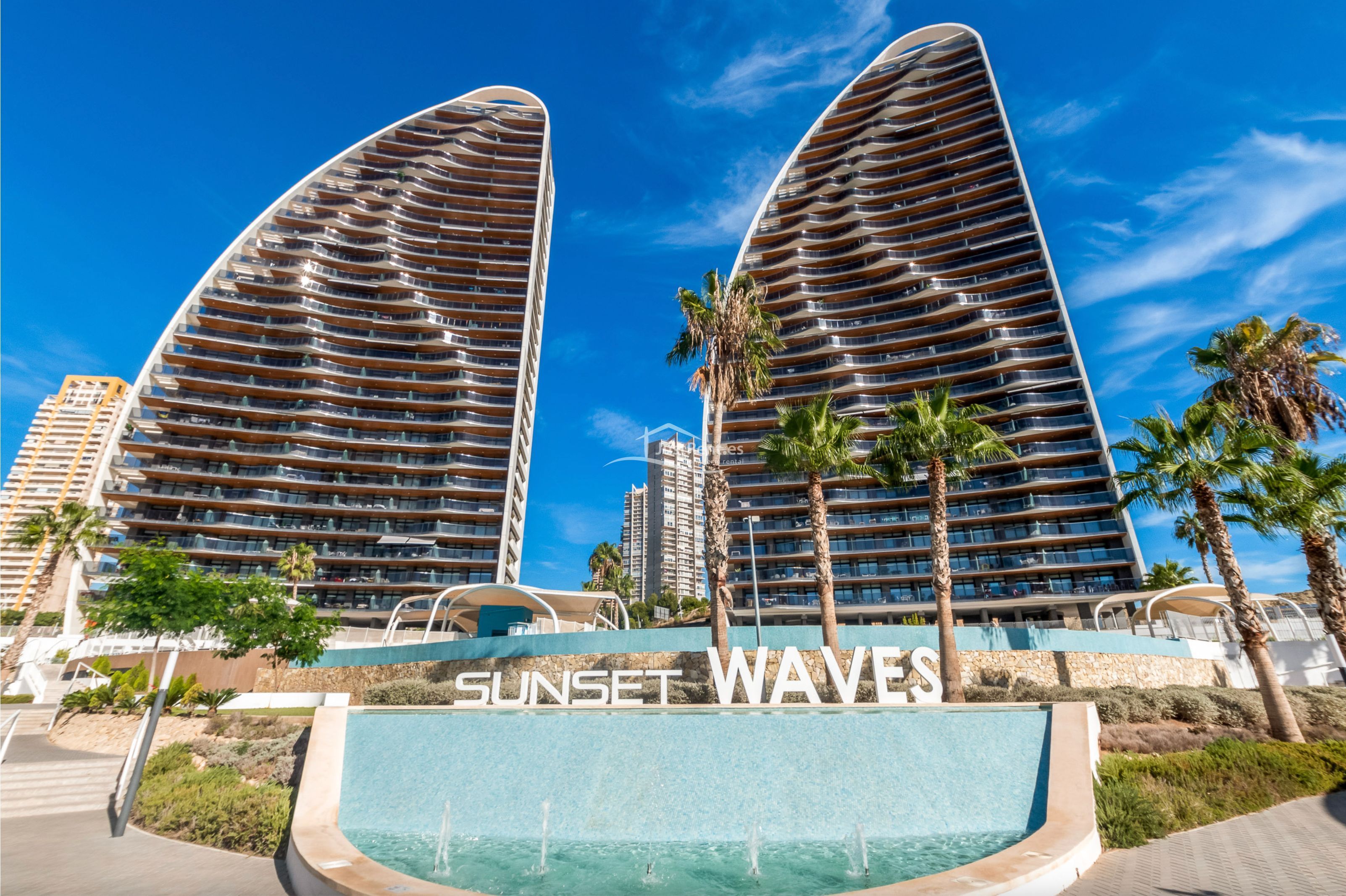 Exterior view of Flat to rent in Benidorm  with Air Conditioner, Private garden and Terrace