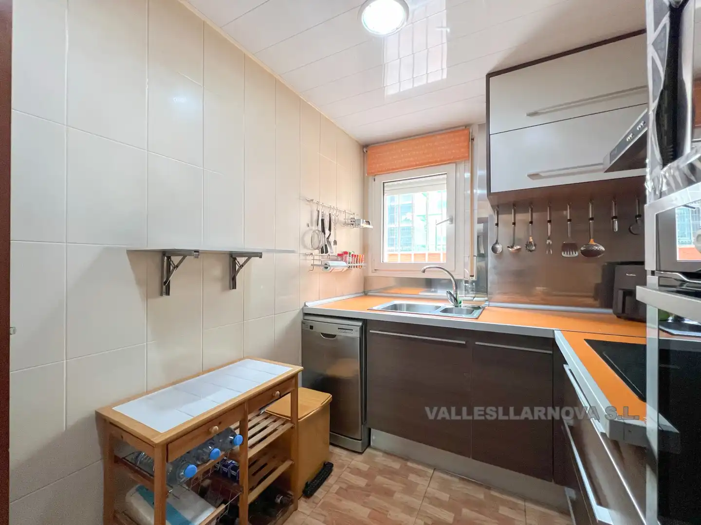 Küche von Wohnung zum Verkauf in Polinyà mit Klimaanlage, Heizung und Abstellraum