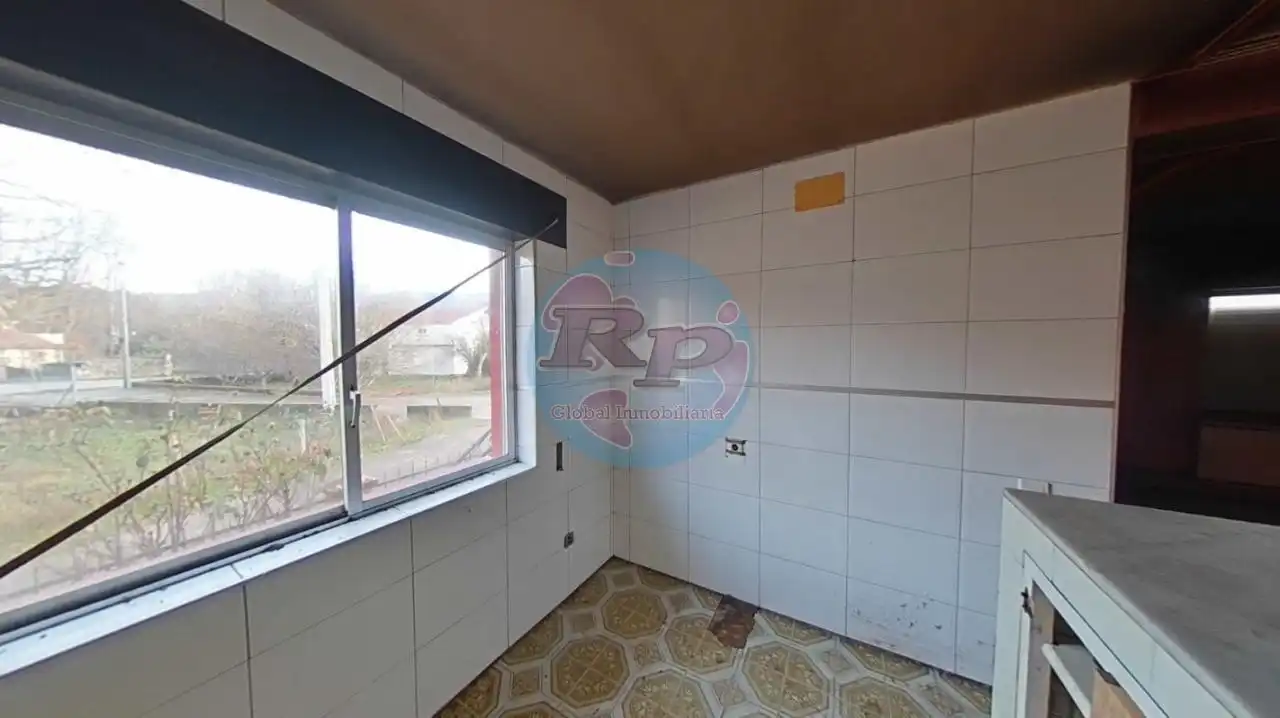 Cocina de Casa o chalet en venta en Valdesamario con Jardín privado