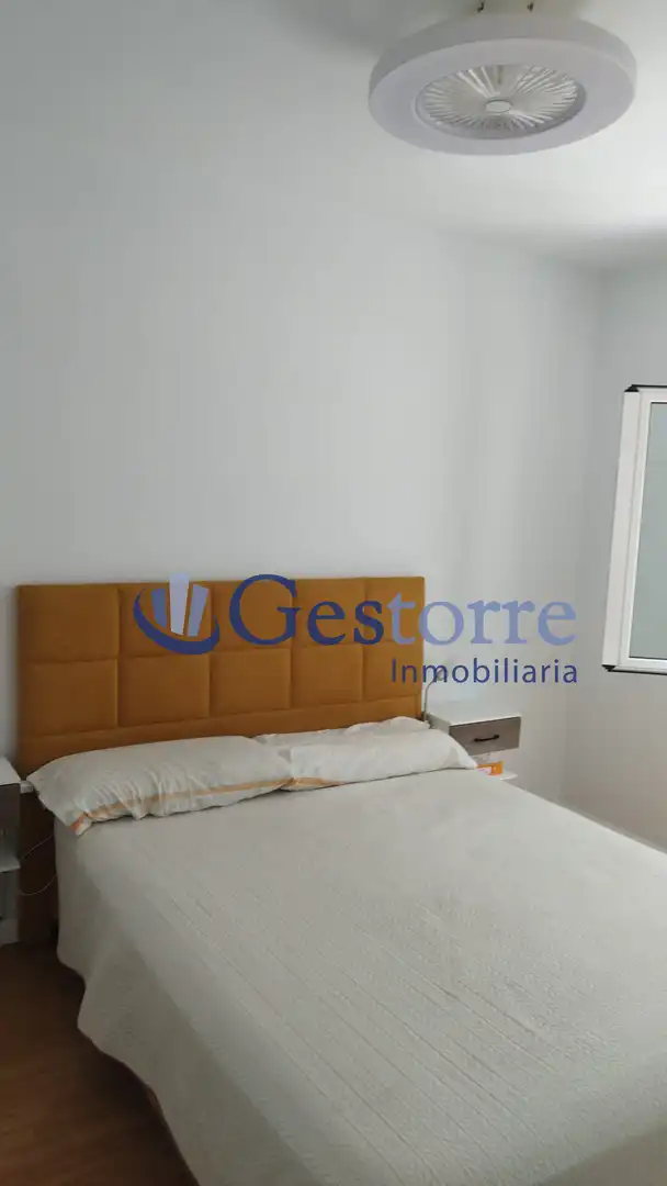 Habitación de Piso en venta en Gijón  con Calefacción, Terraza y Amueblado