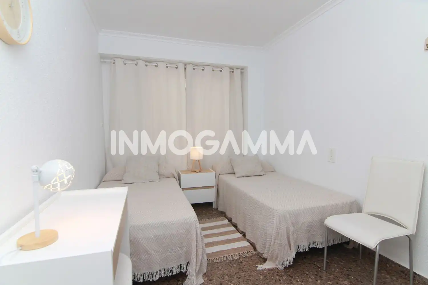 Habitación de Apartamento de alquiler en Cullera con Terraza, Amueblado y Piscina comunitaria