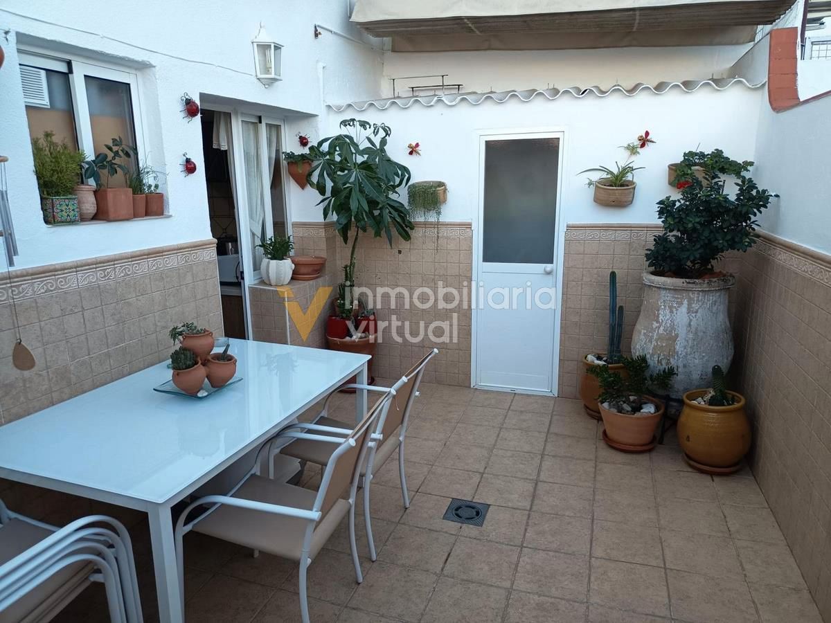 Terrassa de Dúplex en venda en Lucena amb Aire condicionat
