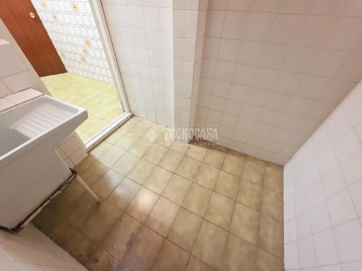 Baño de Piso en venta en Barcelona con Calefacción y Terraza