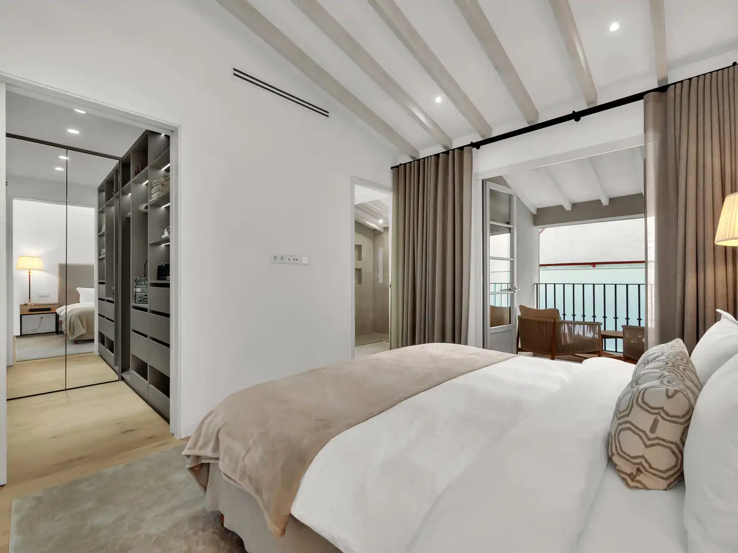 Bedroom of Detached homes for rent in  Palma de Mallorca  with Air Conditioner, Heating and Private garden