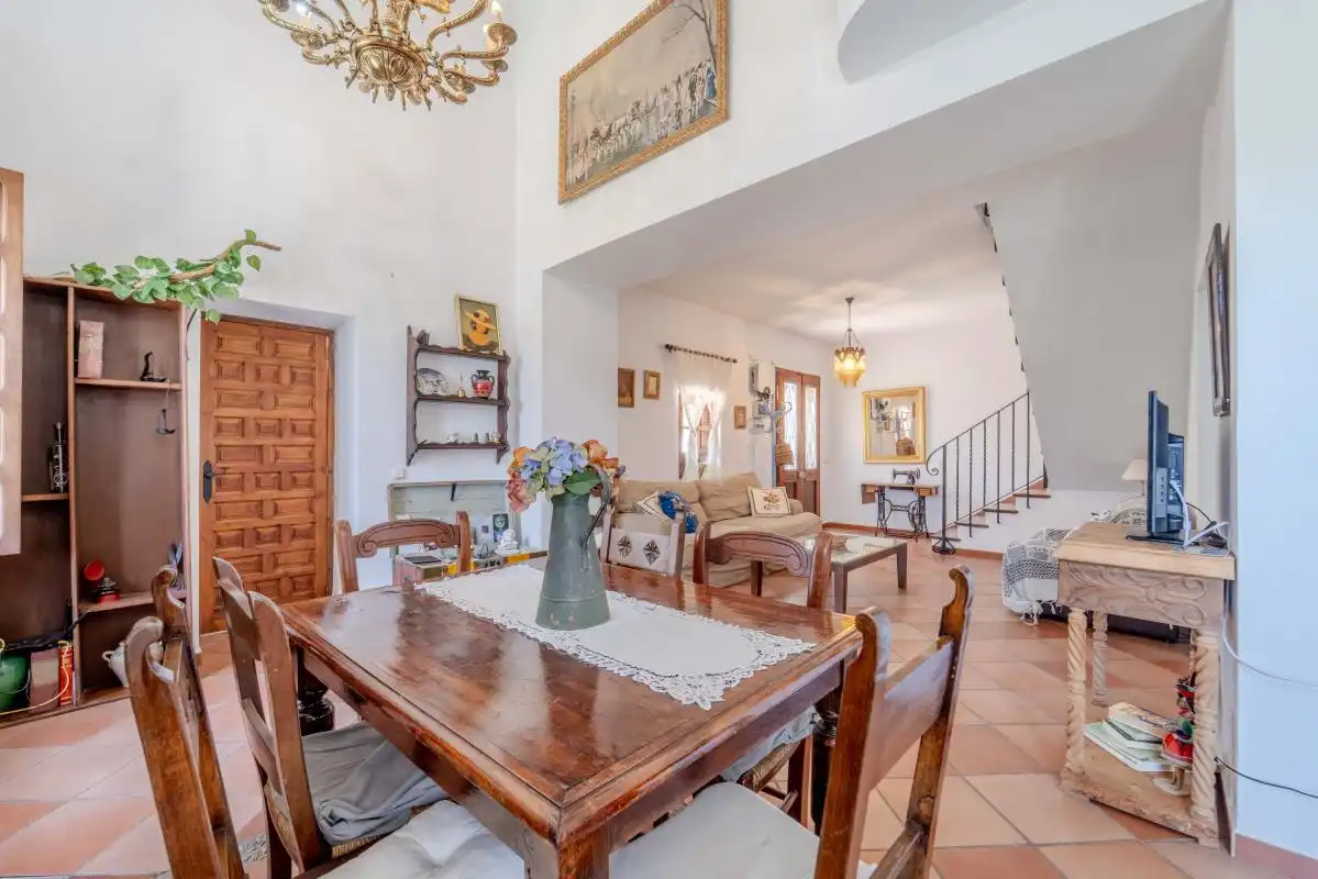 Comedor de Finca rústica en venta en Antequera con Aire acondicionado, Calefacción y Jardín privado