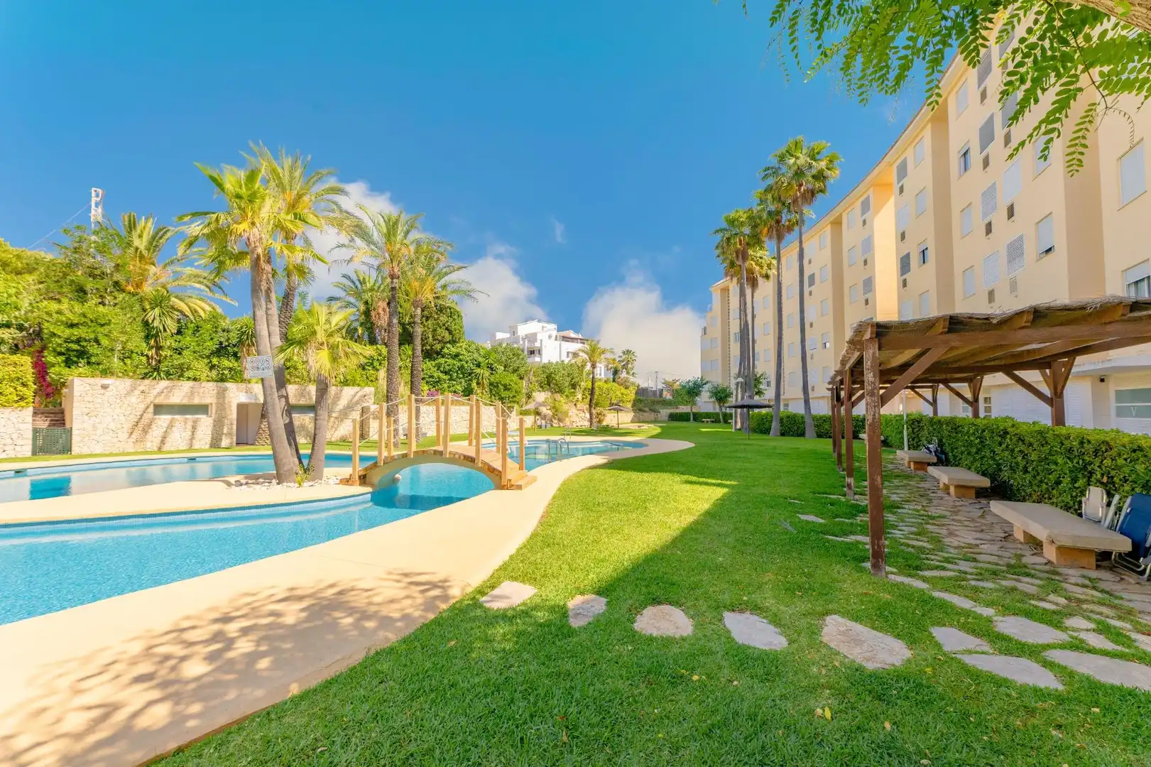 Piscina de Piso en venta en Jávea / Xàbia con Aire acondicionado, Jardín privado y Terraza