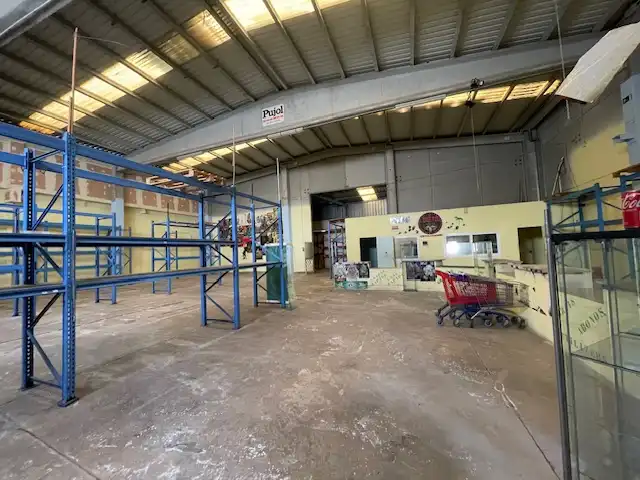 Nau industrial de lloguer en La Jonquera