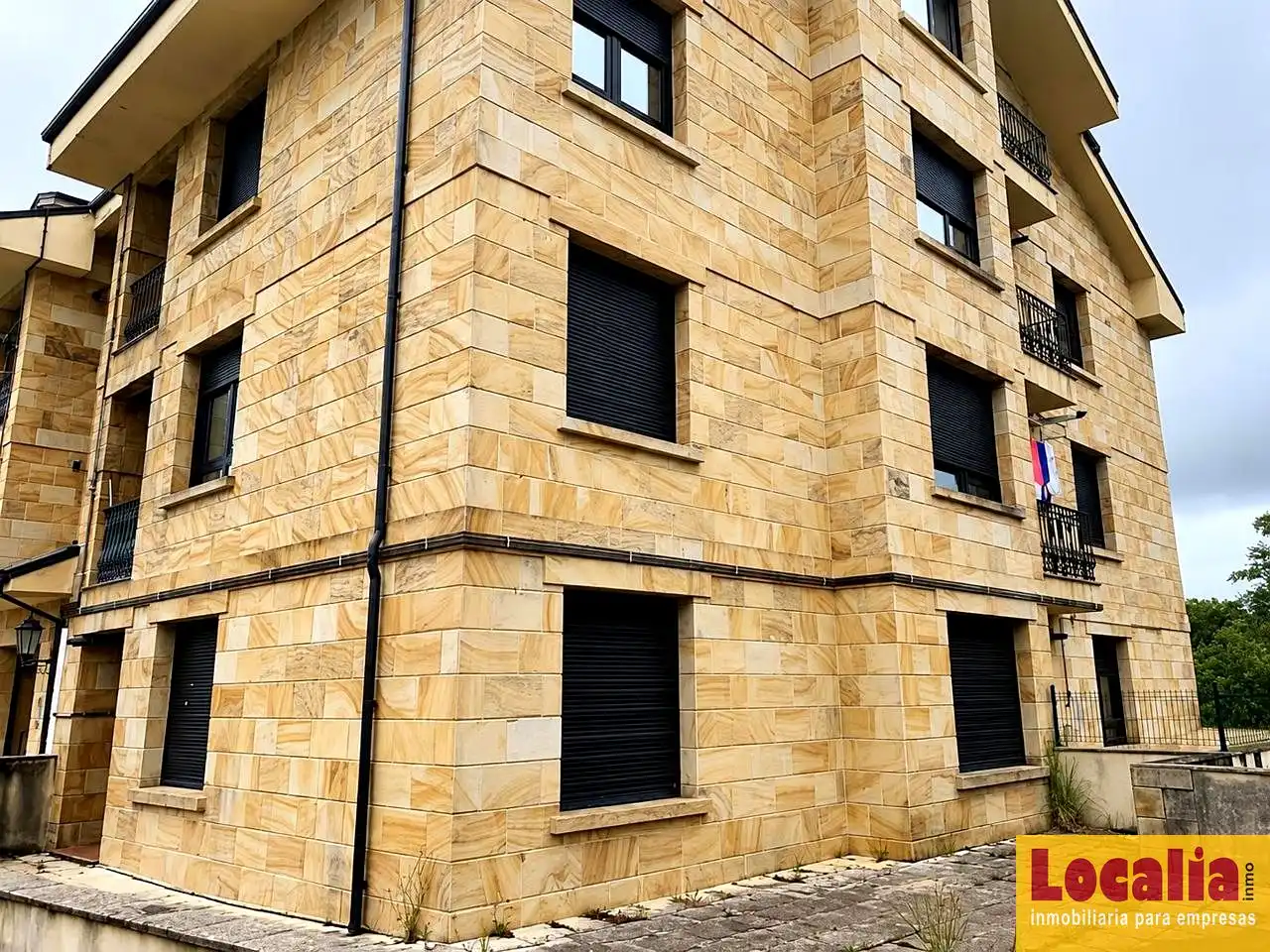 Exterior view of Flat for sale in Hazas de Cesto
