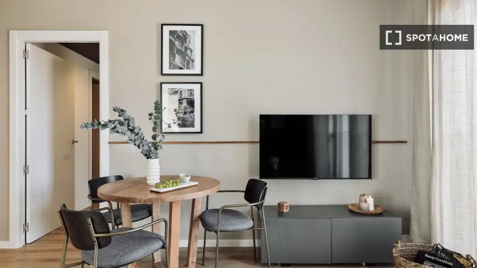 Living room of Flat for rent in Barcelona  with Air Conditioner, Heating and Furnished