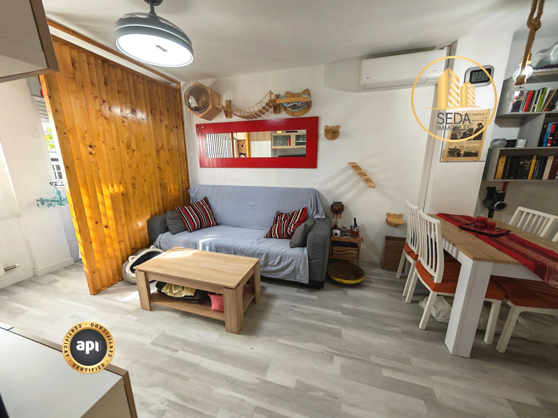 Living room of Planta baja for sale in Terrassa  with Air Conditioner, Heating and Parquet flooring