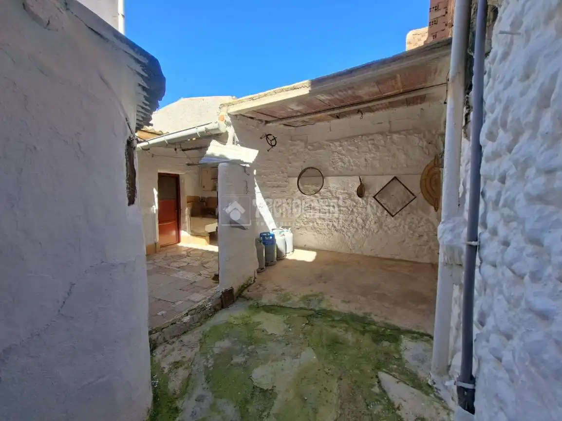 Casa adosada en venda en Valle del Zalabí amb Calefacció i Terrassa