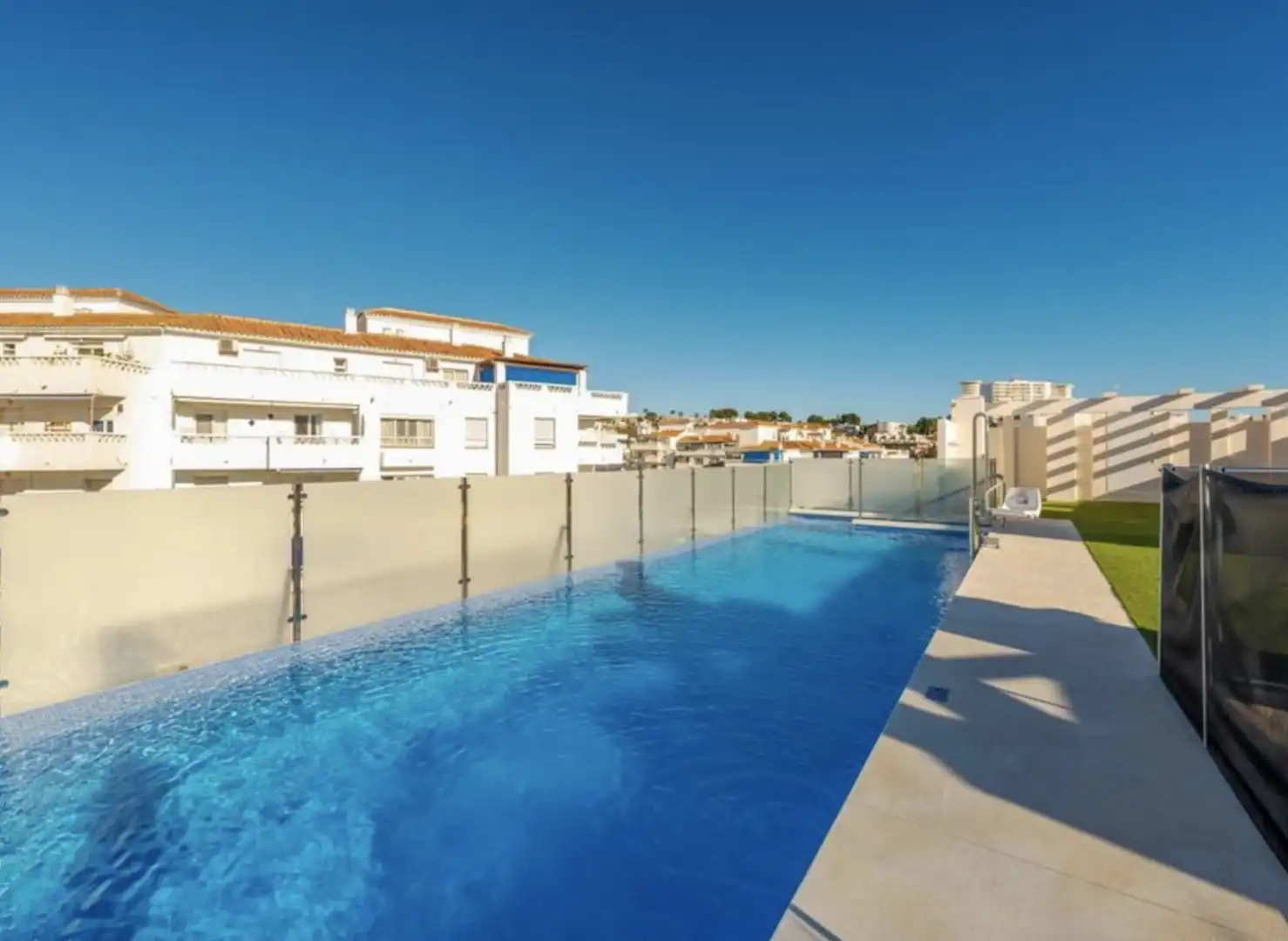 Piscina de Apartamento en venta en Marbella con Aire acondicionado, Calefacción y Terraza