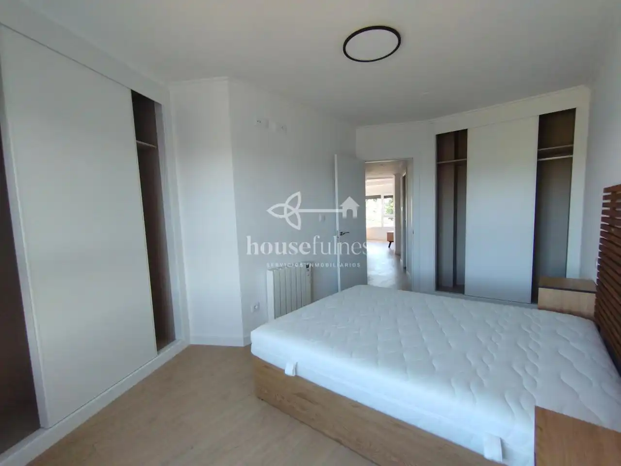 Habitación de Apartamento de alquiler en Ferrol con Calefacción, Trastero y Amueblado