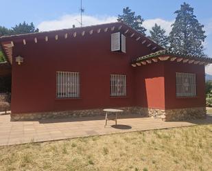 Vista exterior de Casa o xalet de lloguer en Sant Celoni amb Calefacció, Jardí privat i Terrassa