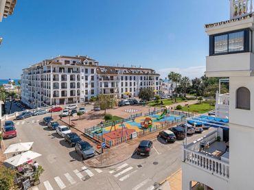 Pis amb ascensor en venda a Puerto de la Duquesa